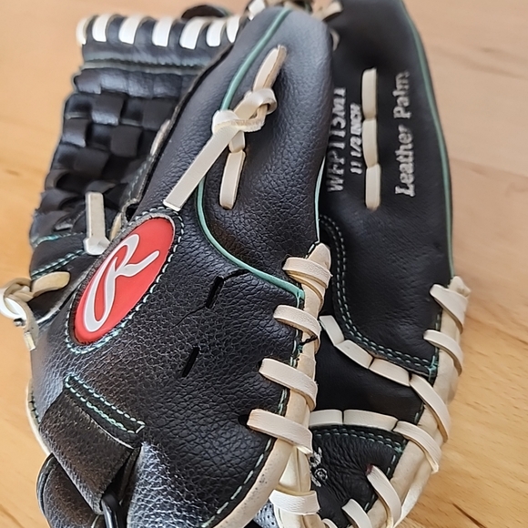 Rawlings Throw Glove Fastpitch Softball Leather Palm 11.5 Inch Right Hand - Picture 5 of 9